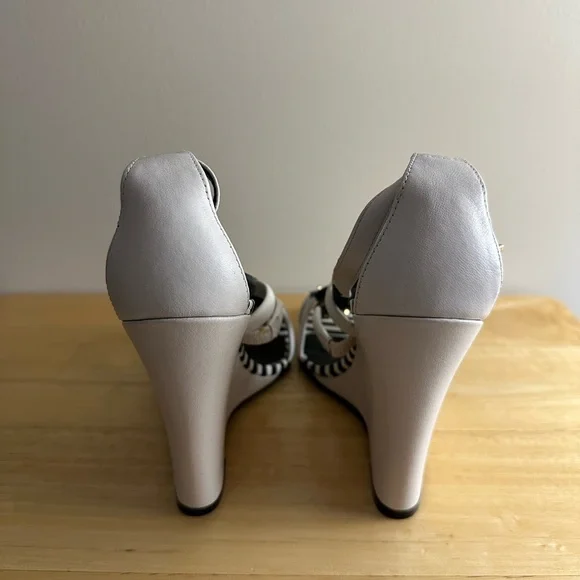 Schutz Mestico Sandals - Picture 4 of 5